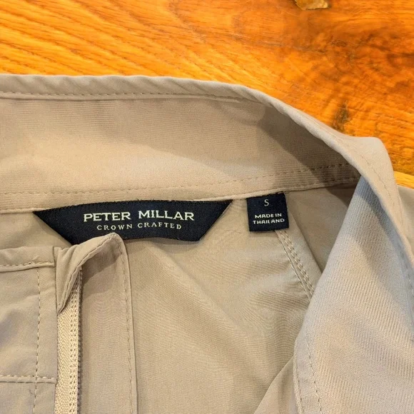 LIKE NEW Peter Millar Flex Adapt Wind Cheater Shell in British Grey (Size S) Lightweight & Shirt Jackets
